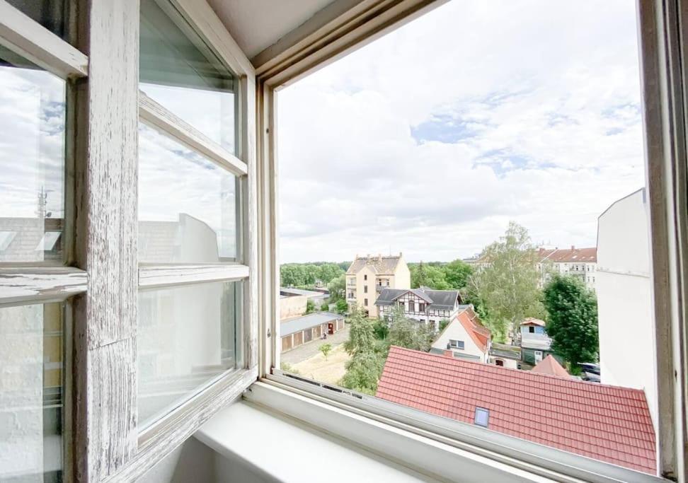 Schoene Ferienwohnung Mit Blick Ueber Stadtwald Лайпциг Екстериор снимка